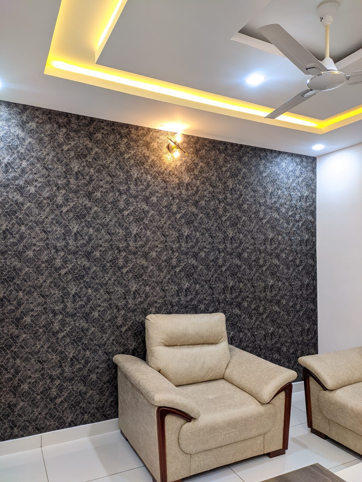 WD WALLS & DECORS